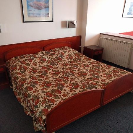 Hotel Vodno Skopje Buitenkant foto