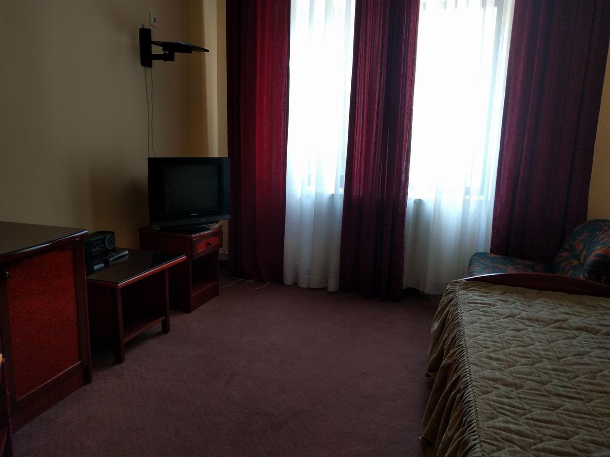 Hotel Vodno Skopje Buitenkant foto