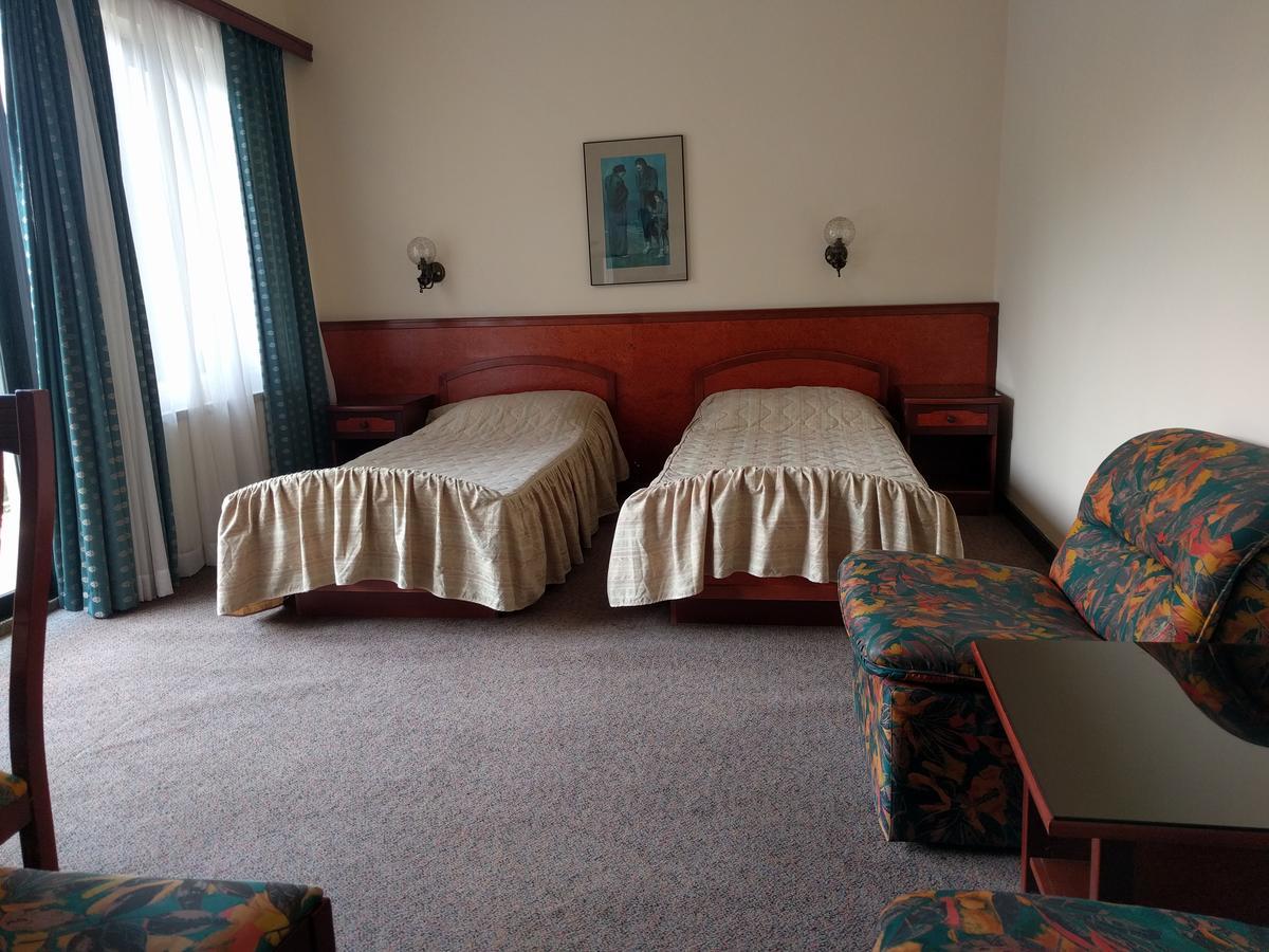Hotel Vodno Skopje Buitenkant foto