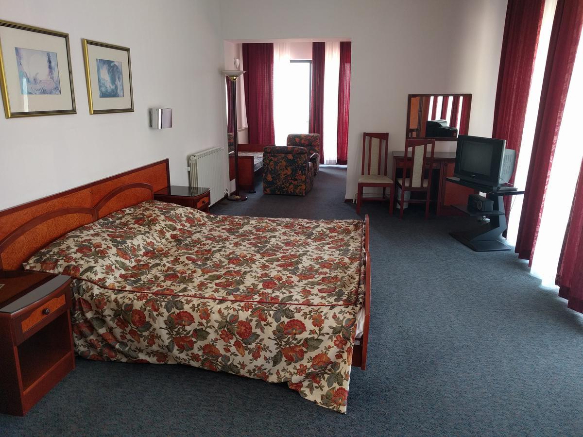 Hotel Vodno Skopje Buitenkant foto